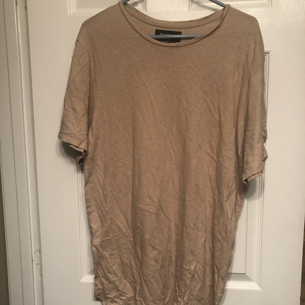 ( B.O.G.O. F R E E ) Longline long length pacsun brand scallop tee